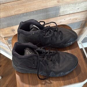 Nike Kyrie Black Athletic High-Top Shoes